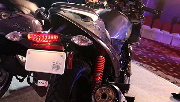 The rear end of the Karizma has also received a much-needed visual weight reduction with a new split seat design and tapering tail section